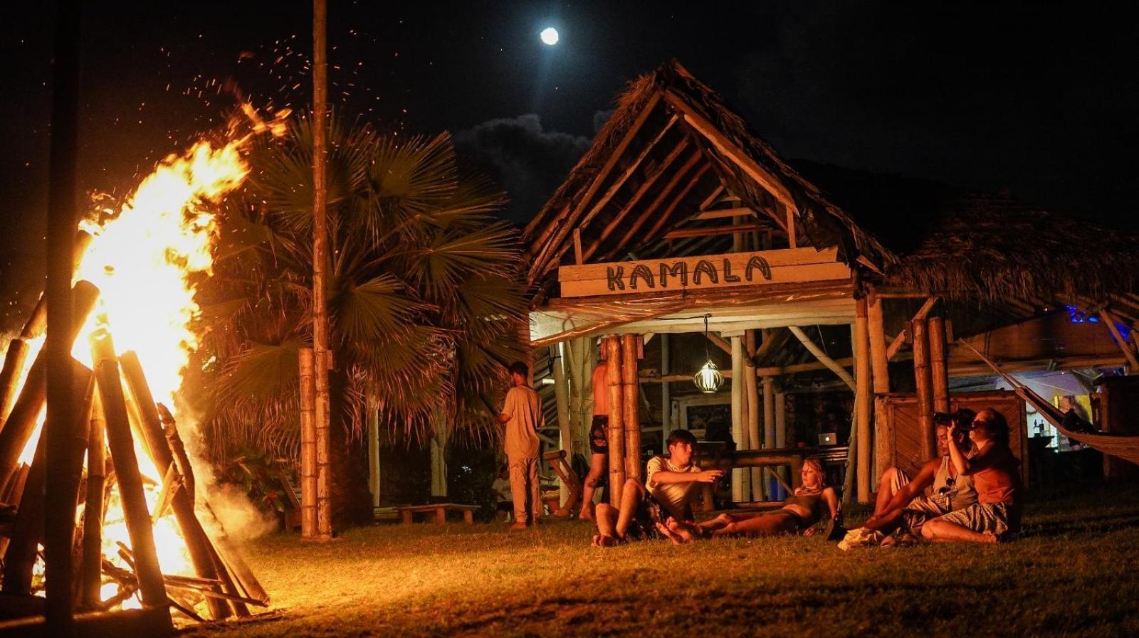 Kamala Surf & Backpacker * Montanita