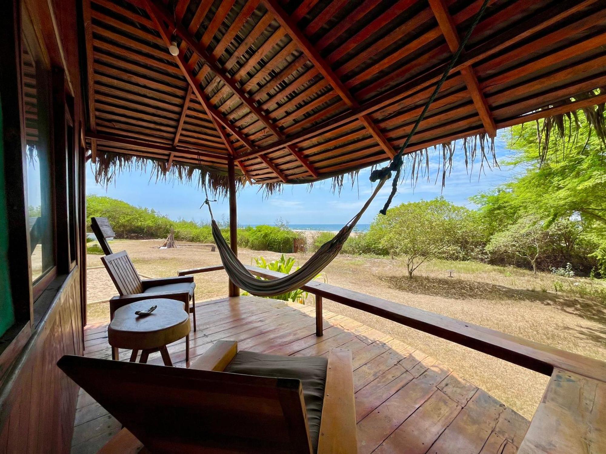 Kamala Surf & Backpacker Hostel Montanita