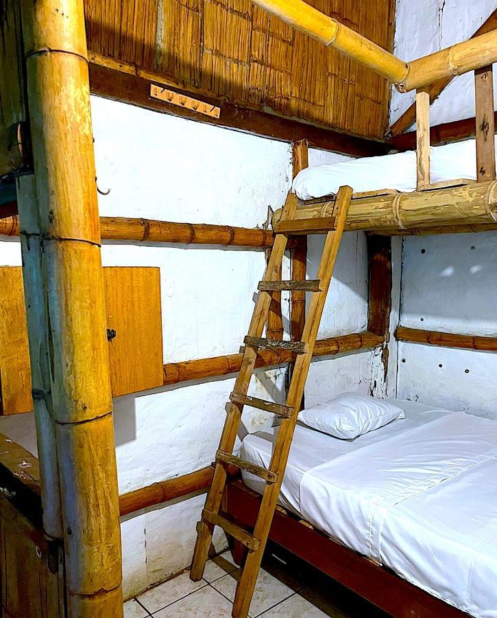 Kamala Surf & Backpacker Hostal *